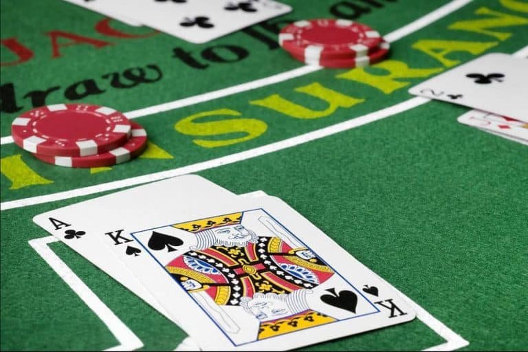 ဘောလုံးလောင်းကစား casino3